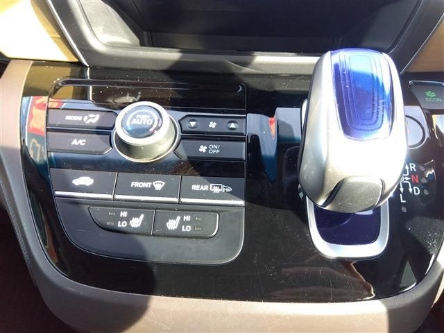 HONDA FREED HYBRID 4WD 2017