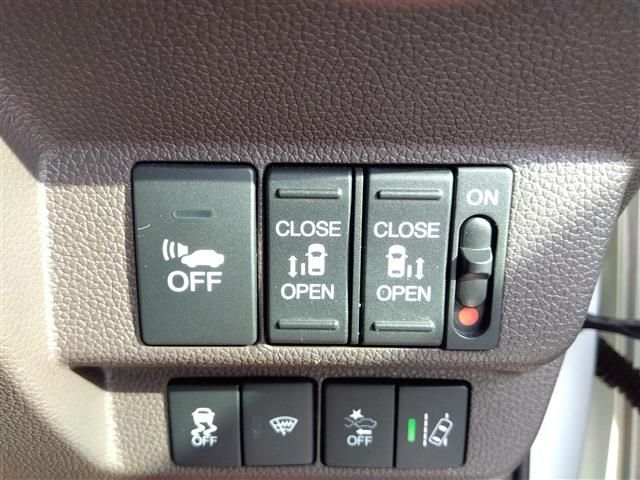 HONDA FREED HYBRID 4WD 2017