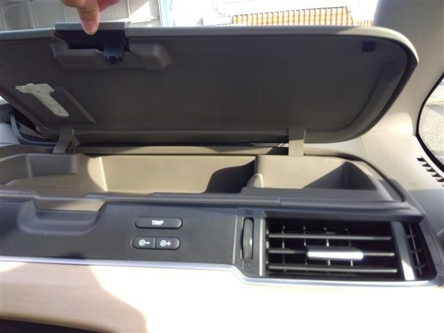 HONDA FREED HYBRID 4WD 2017