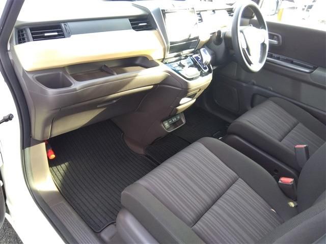 HONDA FREED HYBRID 4WD 2017