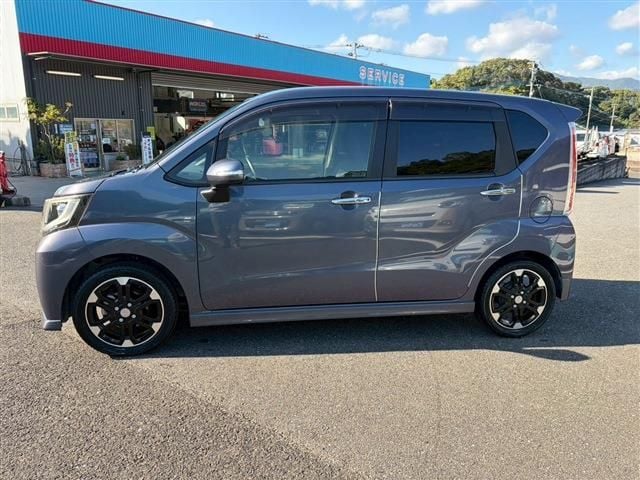 DAIHATSU MOVE CUSTOM 2016