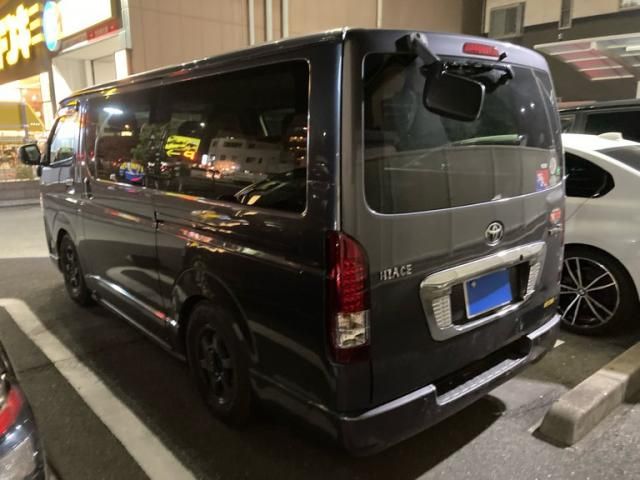 TOYOTA HIACE van 2WD 2011