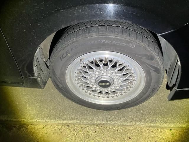 TOYOTA PRIUS Alpha 2011