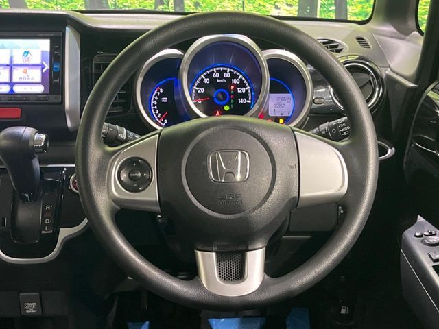 HONDA N BOX CUSTOM 2015