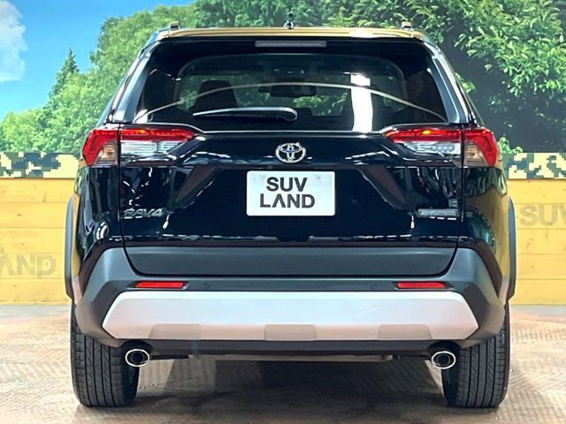 TOYOTA RAV4 4WD 2025