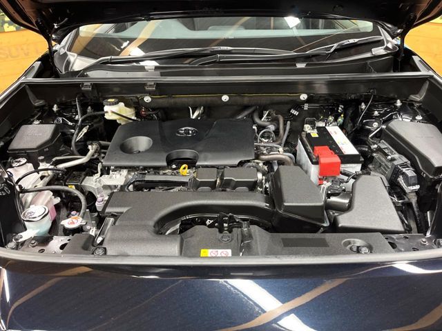 TOYOTA RAV4 4WD 2025