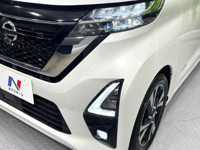 NISSAN ROOX 2022