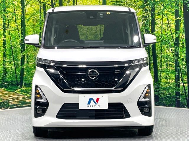 NISSAN ROOX 2022
