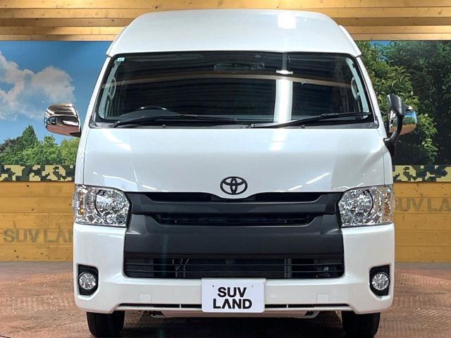 TOYOTA HIACE wagon 4WD 2017