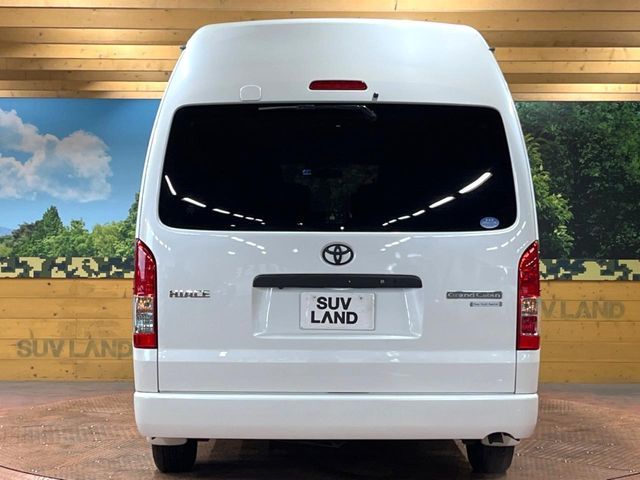 TOYOTA HIACE wagon 4WD 2017