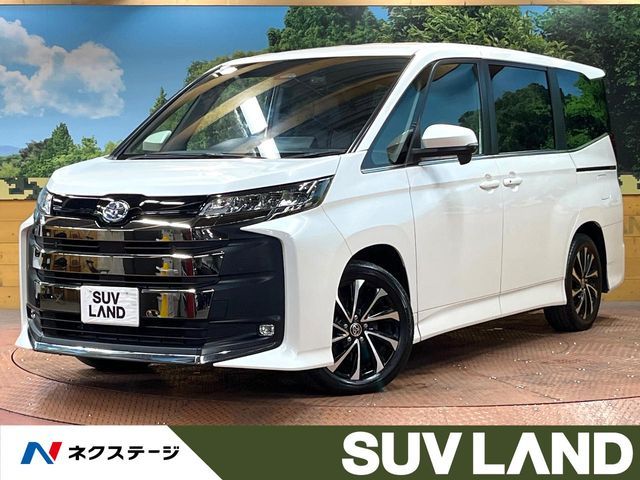 TOYOTA NOAH HYBRID 2023