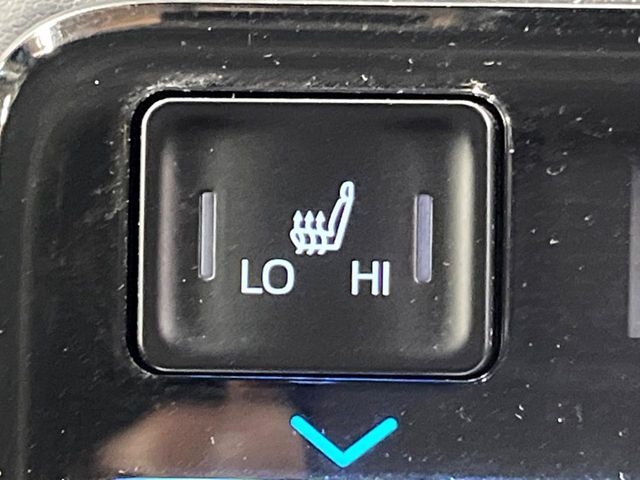 TOYOTA NOAH HYBRID 2023