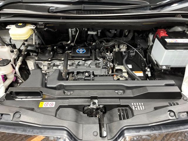 TOYOTA NOAH HYBRID 2023