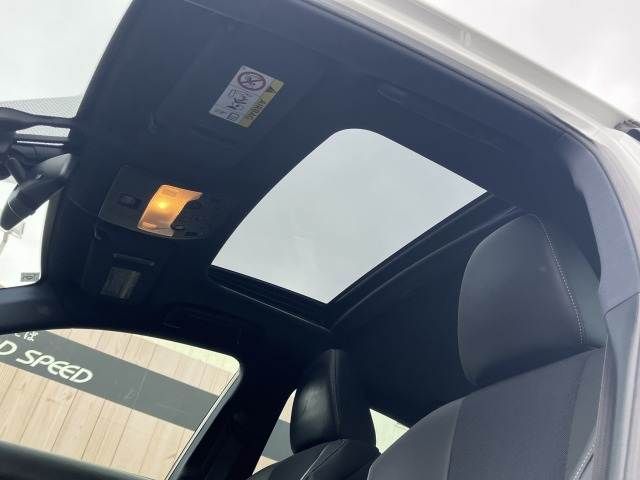 TOYOTA LEXUS IS300h 2015