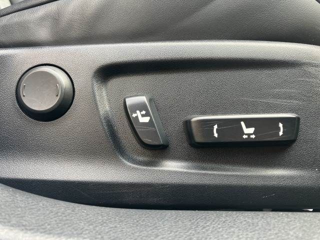 TOYOTA LEXUS IS300h 2015