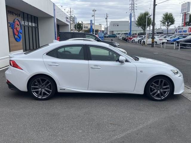 TOYOTA LEXUS IS300h 2015
