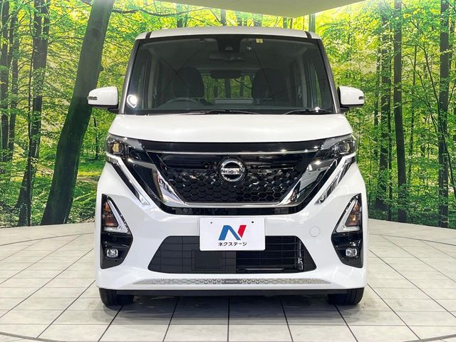 NISSAN ROOX 2023