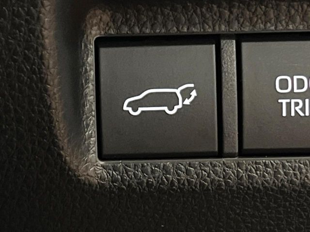 TOYOTA RAV4 HYBRID 4WD 2023