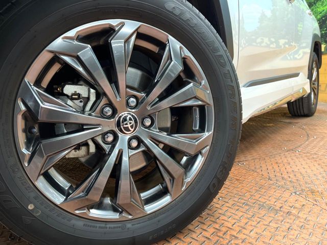 TOYOTA RAV4 HYBRID 4WD 2023