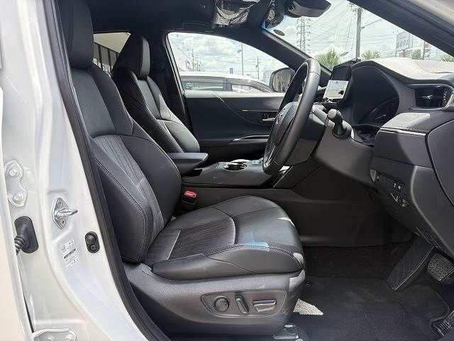 TOYOTA HARRIER 2WD 2024