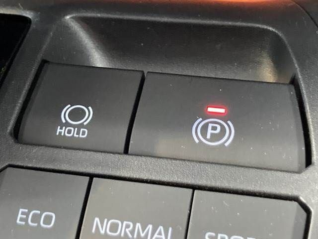 TOYOTA RAV4 4WD 2023