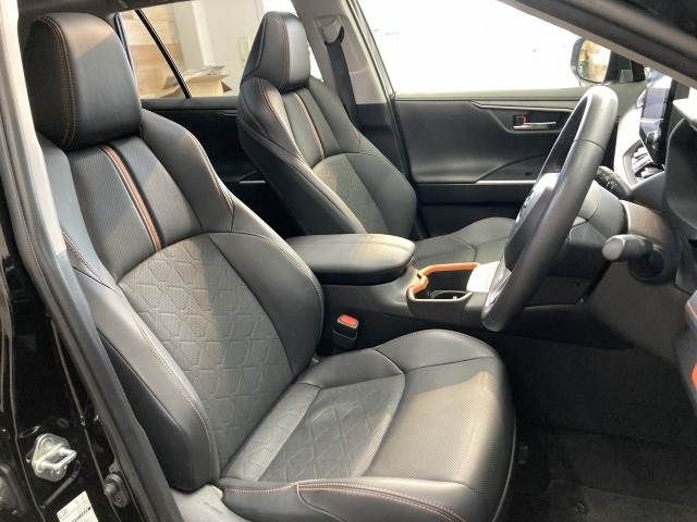 TOYOTA RAV4 4WD 2023