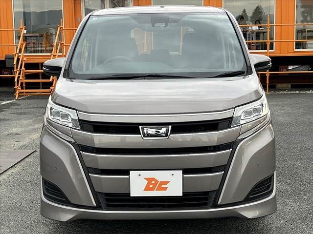 TOYOTA NOAH 2020