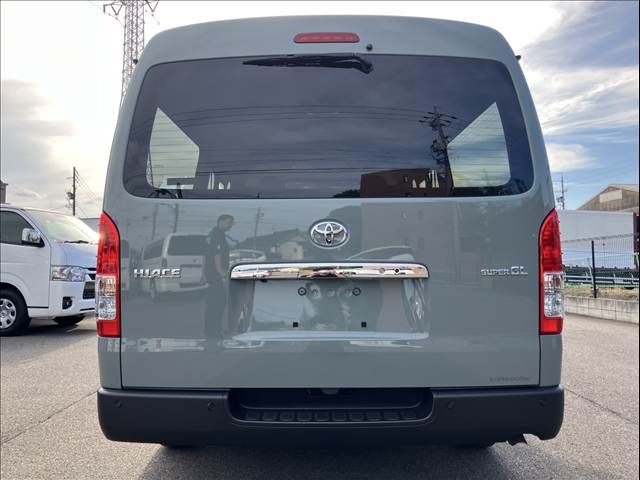 TOYOTA HIACE van 4WD 2025