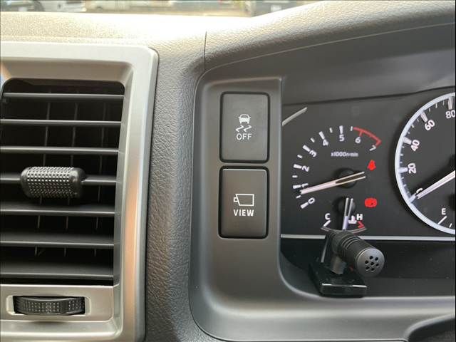 TOYOTA HIACE van 4WD 2025