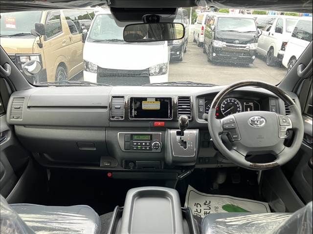 TOYOTA HIACE van 2WD 2025