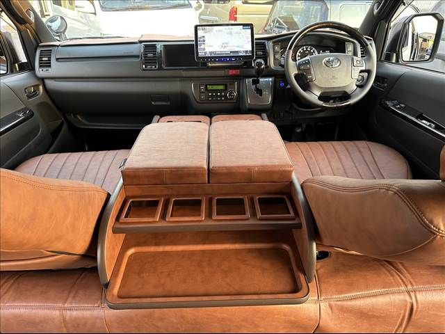 TOYOTA HIACE van 2WD 2025