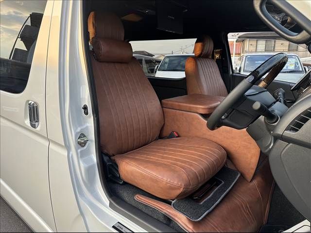 TOYOTA HIACE van 2WD 2025