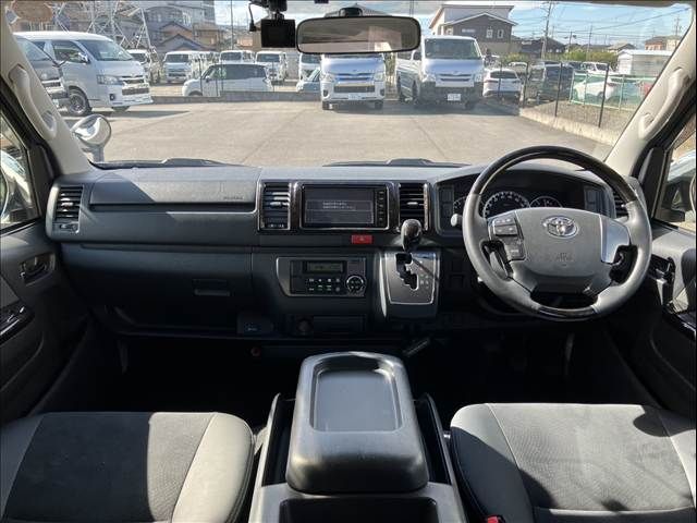 TOYOTA HIACE van 2WD 2016