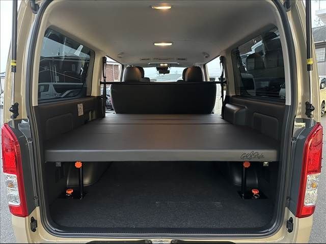 TOYOTA HIACE van 2WD 2025