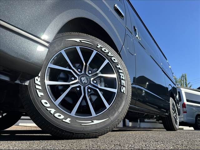 TOYOTA HIACE wagon 2025