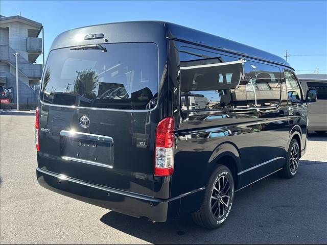 TOYOTA HIACE wagon 2025