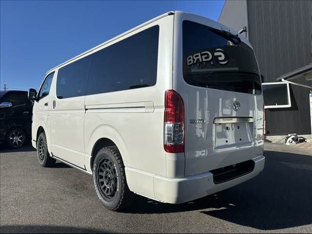 TOYOTA HIACE van 4WD 2025