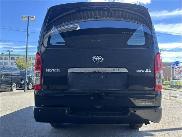 TOYOTA HIACE van 4WD 2025