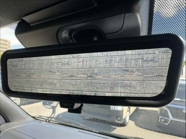 TOYOTA HIACE van 4WD 2025