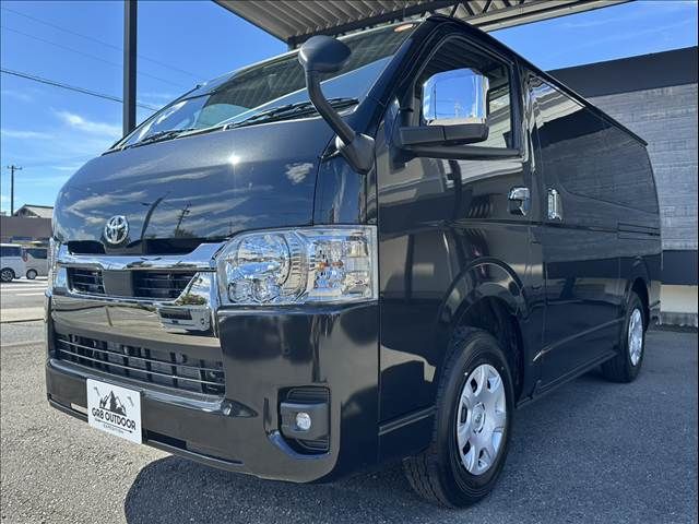 TOYOTA HIACE van 4WD 2025