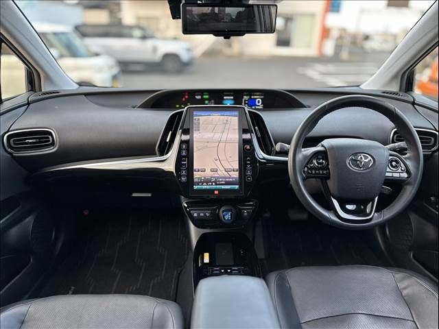 TOYOTA PRIUS 2019