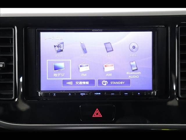 MITSUBISHI eK SPACE 2017