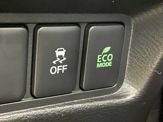 MITSUBISHI DELICA D:5 4WD 2019