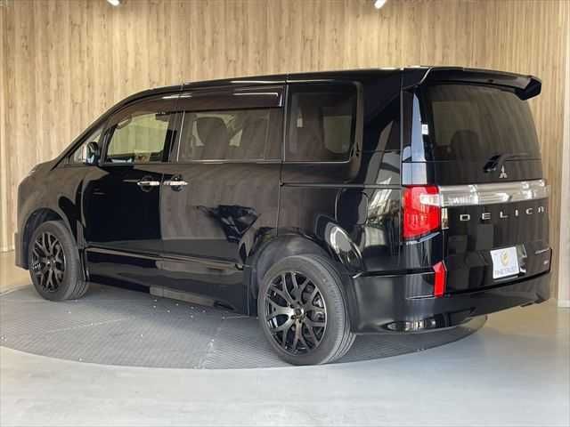 MITSUBISHI DELICA D:5 4WD 2019