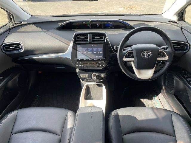 TOYOTA PRIUS 2016