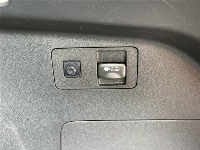 TOYOTA HARRIER HYBRID 2023