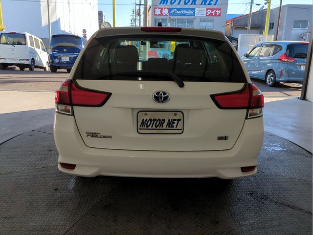 TOYOTA COROLLA FIELDER HYBRID 2020