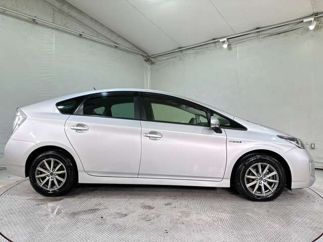 TOYOTA PRIUS 2013