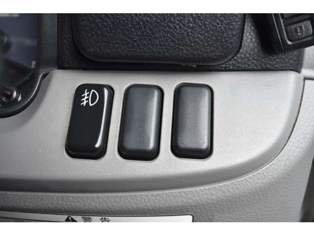 MITSUBISHI CANTER 2018