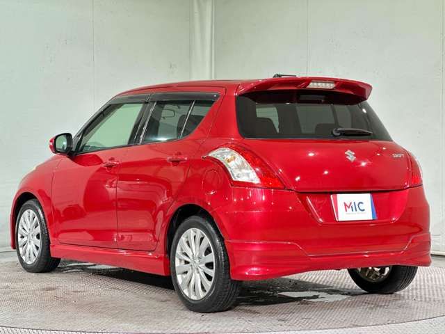 SUZUKI SWIFT 2012